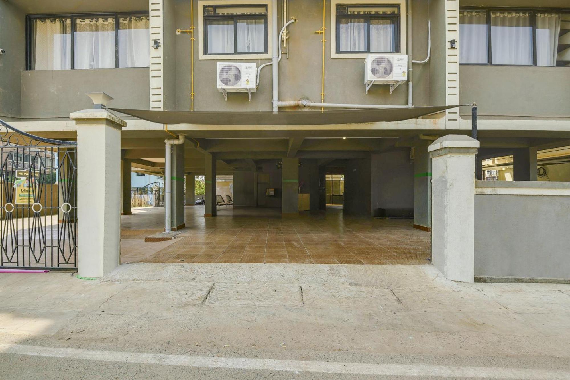Super Hotel O Dabolim Near Goa International Airport Экстерьер фото