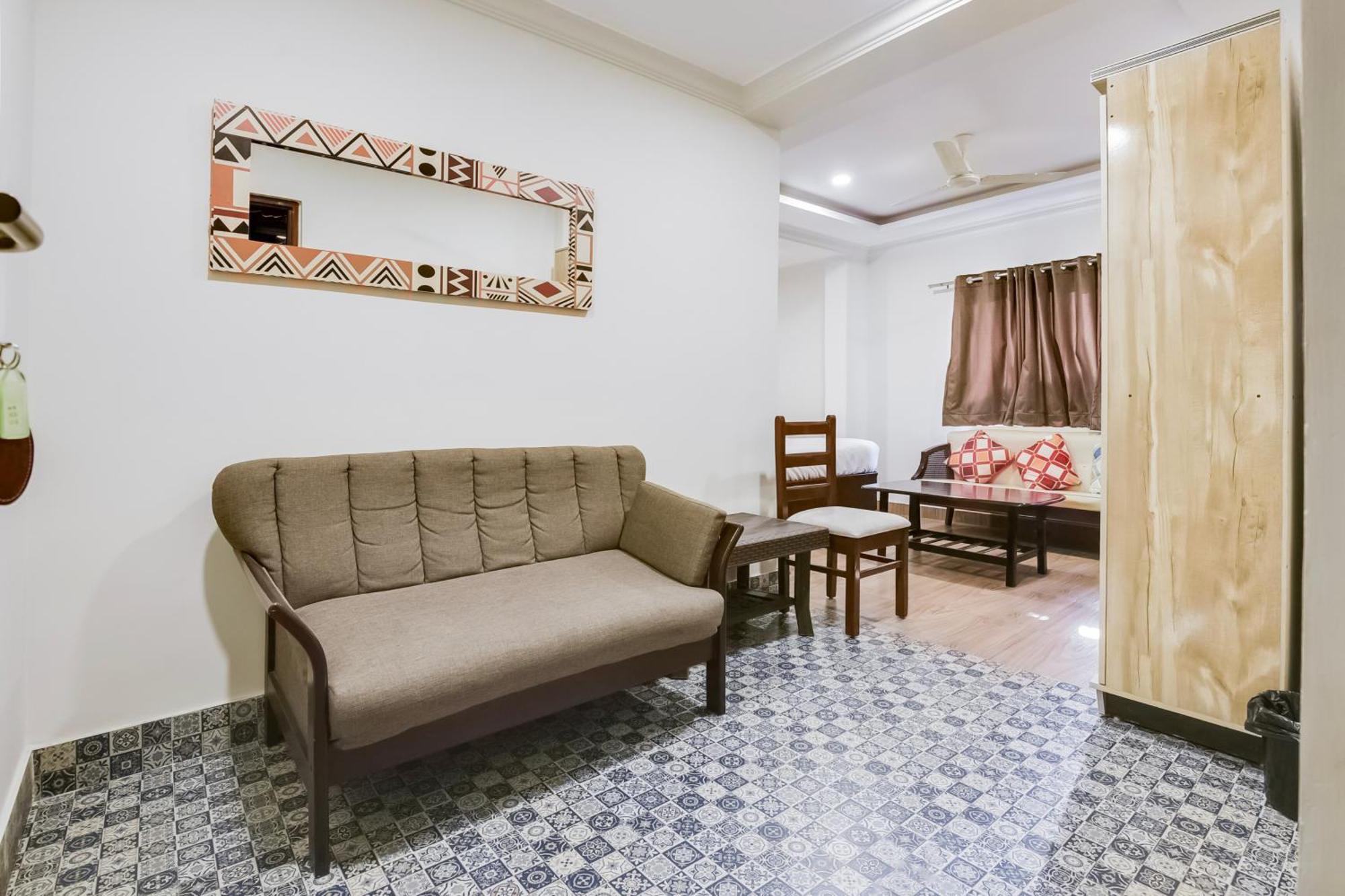 Super Hotel O Dabolim Near Goa International Airport Экстерьер фото